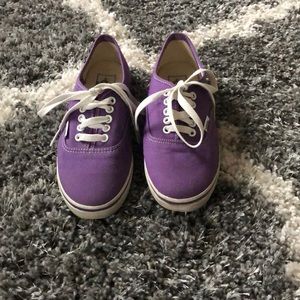 Vans- authentic